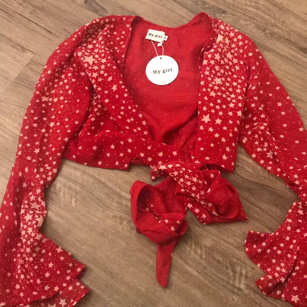 Verge Girl red star crop top